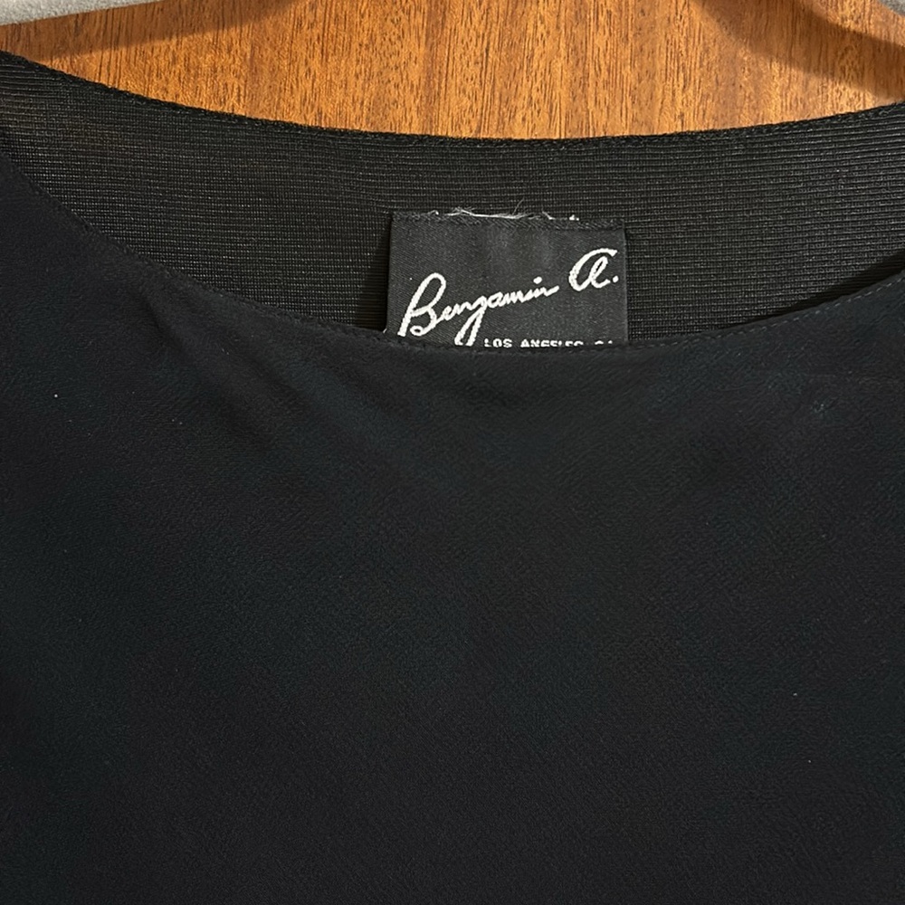 BENJAMIN A. EVENING DRESS - Picture 2 of 3